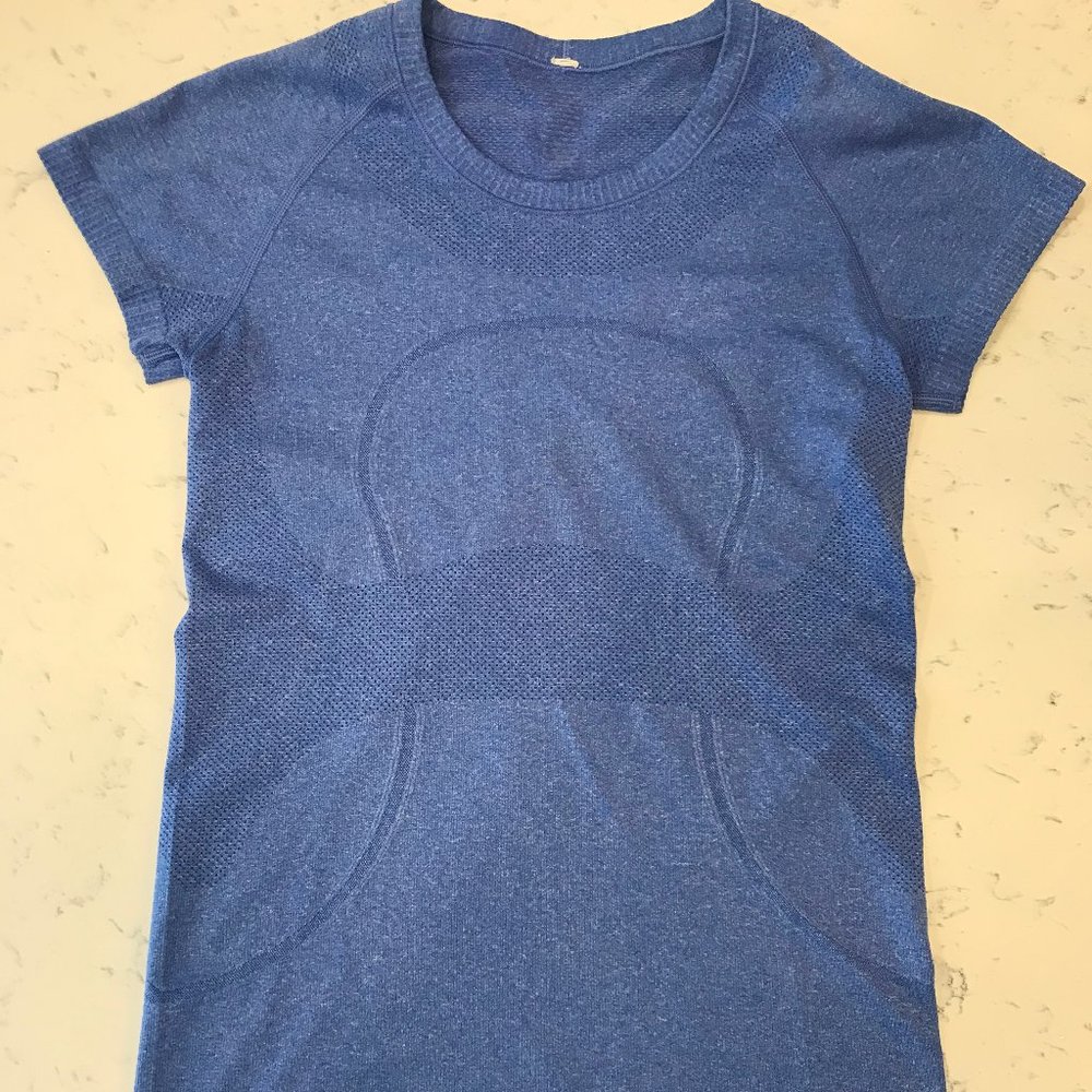 Lululemon Swiftly Tech Short Sleeve Crew Size 6